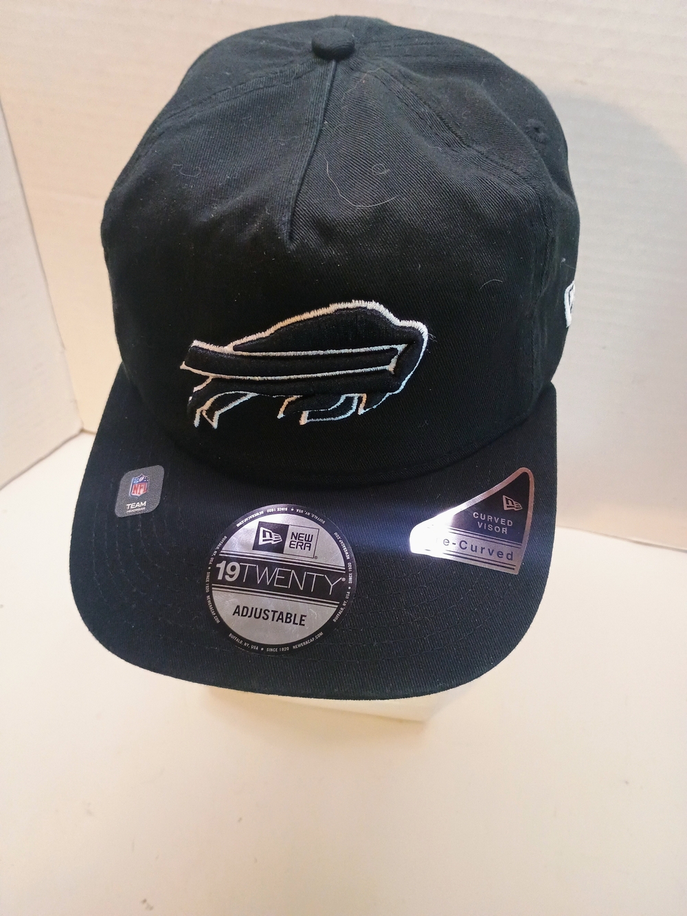 Buffalo Bills New Era Men's 19TWENTY Black Adjustable Curved Visor Cap